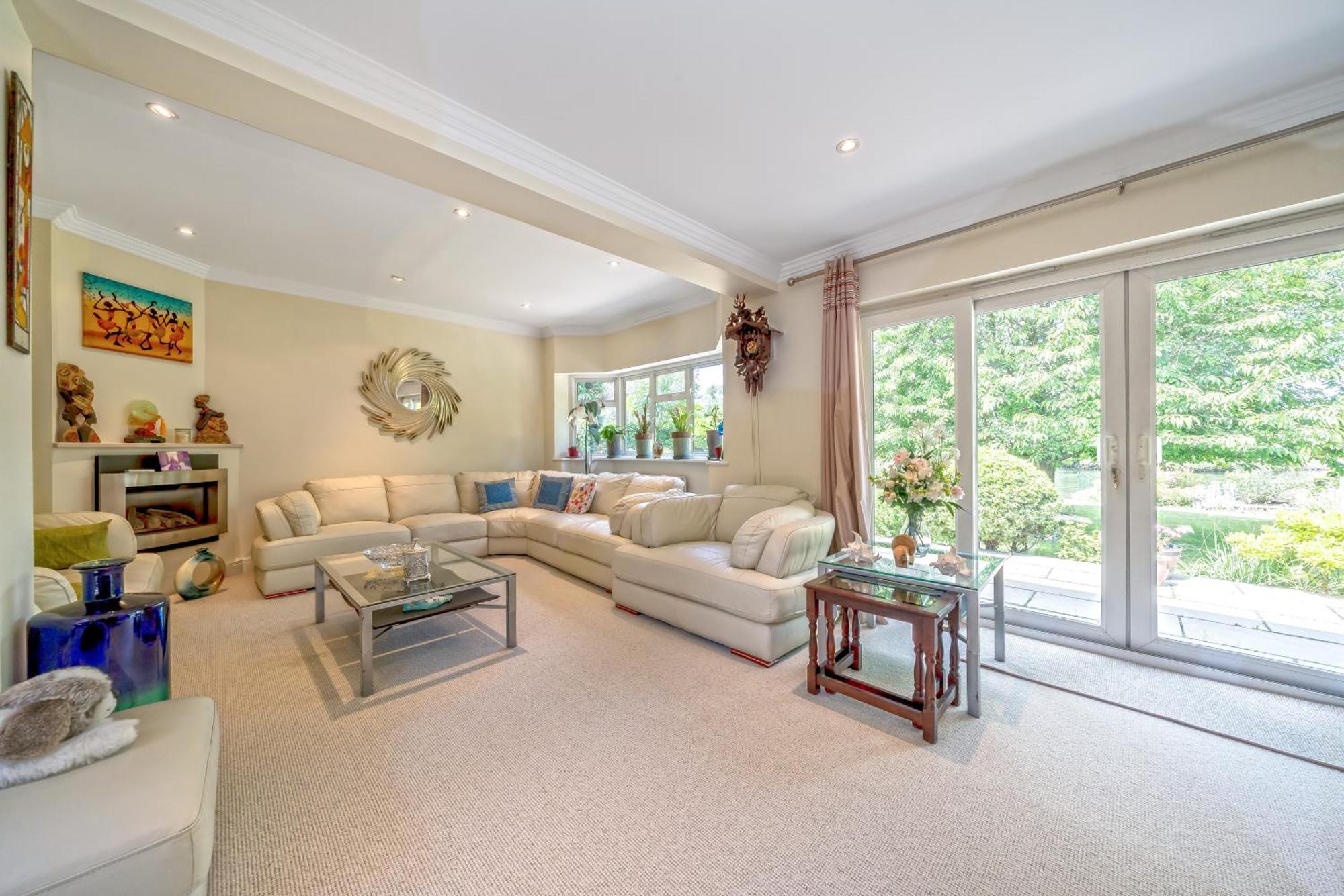 Serene Spacious Room Staines-upon-Thames Exterior photo